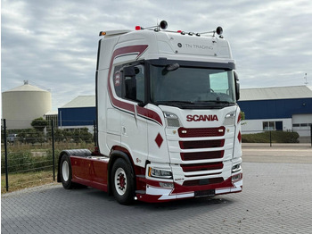 Tahač SCANIA S 500
