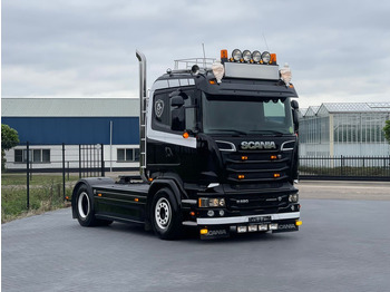 Tahač SCANIA R 520