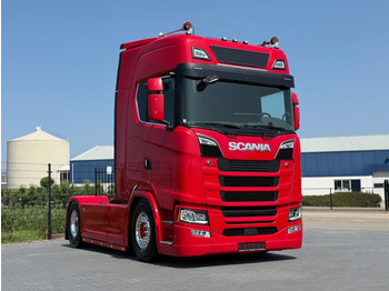 Tahač SCANIA S