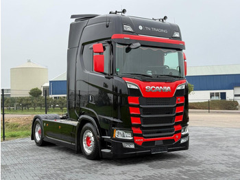 Tahač SCANIA S 770