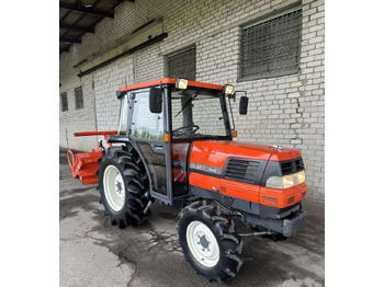 Traktor KUBOTA
