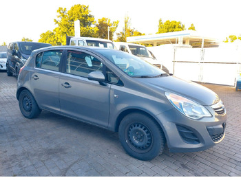 Osobní auto OPEL