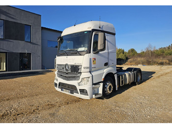 Tahač MERCEDES-BENZ Actros 1843