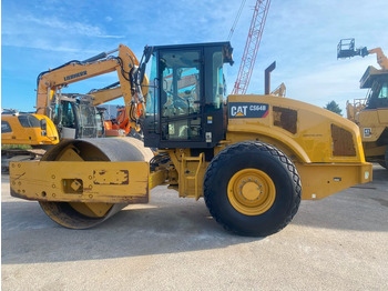 Válec Caterpillar CS64B NVT: obrázek 2