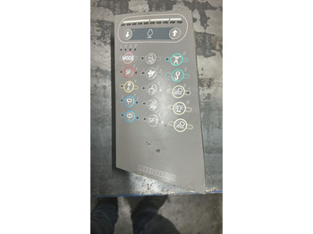 Palubní deska LIEBHERR