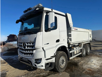 Sklápěč MERCEDES-BENZ Arocs 2658
