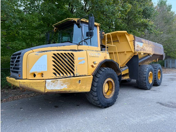 Kloubový sklápěč VOLVO A25D