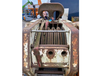 Hydraulická ruka DEMAG