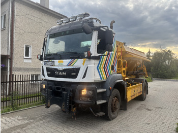 Vozidlo pro zimní údržbu MAN TGM 18.290