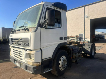 Tahač VOLVO FM12 380