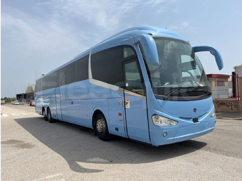 Turistický autobus