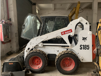 Smykový nakladač BOBCAT S185