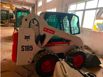 Smykový nakladač Bobcat S 185: obrázek 4