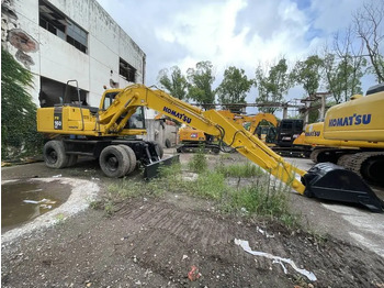 Kolesové rýpadlo KOMATSU PW160