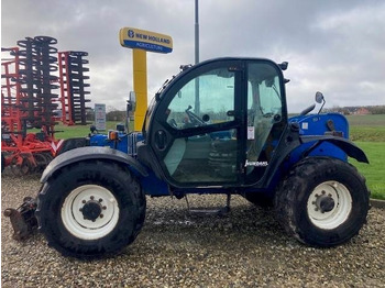 Teleskopický manipulátor NEW HOLLAND