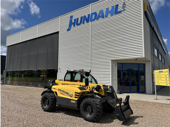 Teleskopický manipulátor NEW HOLLAND