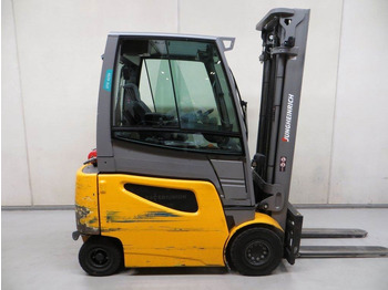 Elektrický vysokozdvižný vozík JUNGHEINRICH EFG 425