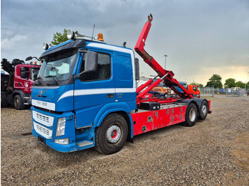 Hákový nosič kontejnerů VOLVO FM 450