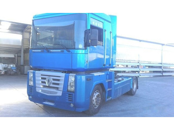 Tahač RENAULT Magnum 480