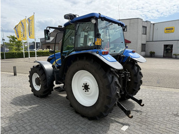 New Holland T5040 CAB + GPS leasing New Holland T5040 CAB + GPS: obrázek 2