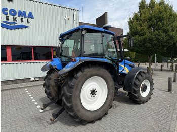 New Holland T5040 CAB + GPS leasing New Holland T5040 CAB + GPS: obrázek 3