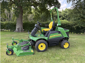 Sekačka na trávu JOHN DEERE