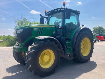 Traktor JOHN DEERE 6215R