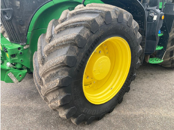 Traktor John Deere 7R 310: obrázek 2