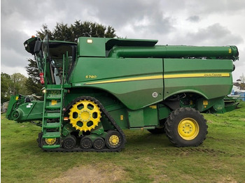 Sklízecí mlátička JOHN DEERE S780