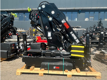 Auto s hydraulickou rukou