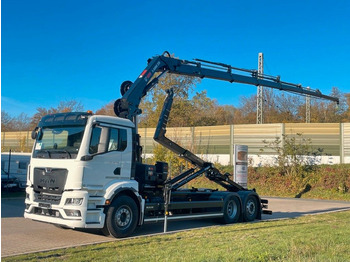 Hákový nosič kontejnerů MAN TGS 26.470