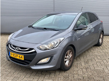 Hatchback HYUNDAI