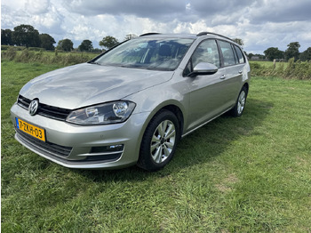 Osobní auto VOLKSWAGEN