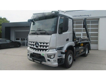 Sklápěč MERCEDES-BENZ Arocs 1846