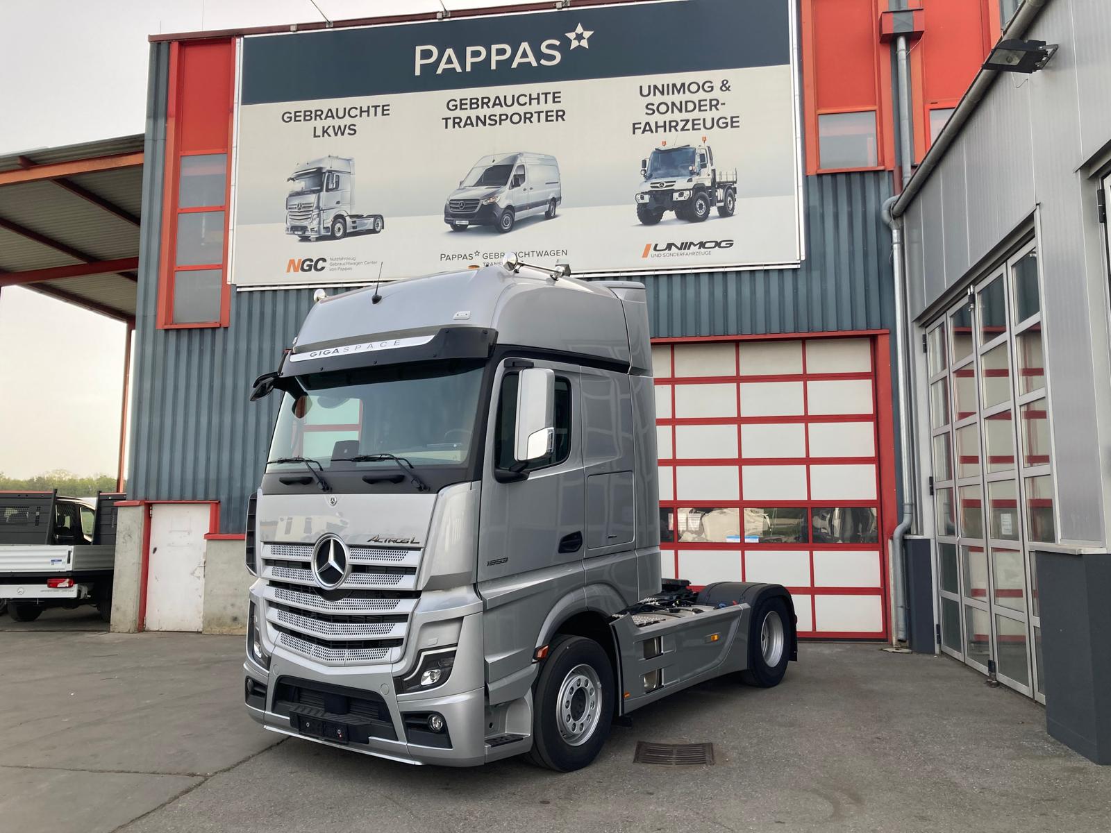 Tahač MERCEDES-BENZ