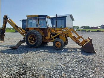 Rýpadlo-nakladač Massey Ferguson 50B traktorikaivuri: obrázek 5
