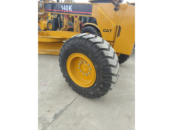 Grejdr CATERPILLAR 140H: obrázek 4 Grejdr CATERPILLAR 140H: obrázek 4