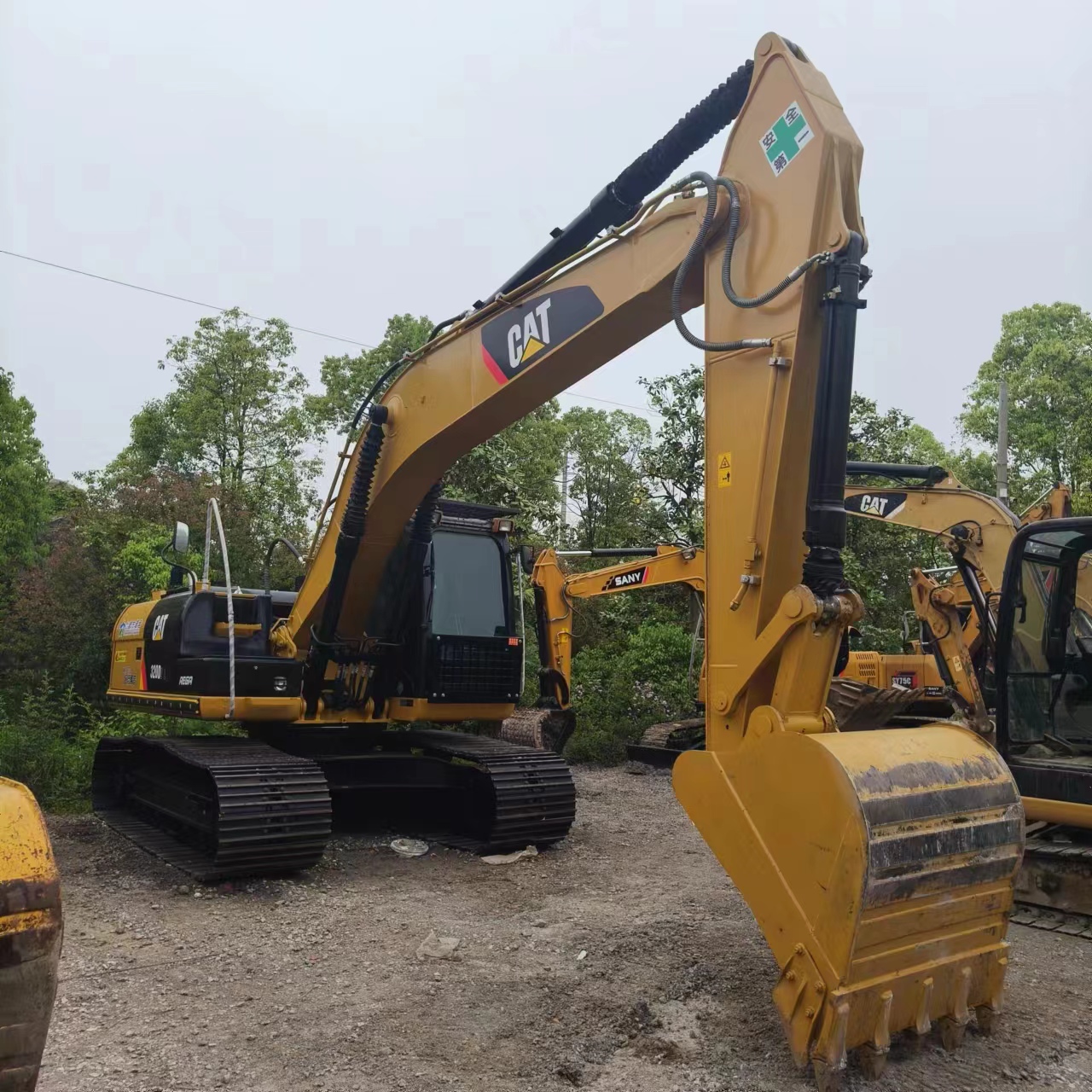 Pásové rýpadlo CATERPILLAR 320D2