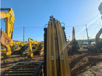 Pásové rýpadlo CATERPILLAR 330D: obrázek 4