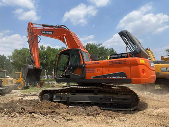 Pásové rýpadlo DOOSAN DX340