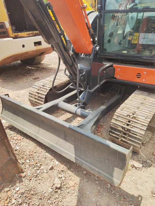 Mini rýpadlo HITACHI ZX55USR: obrázek 5