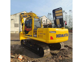 Pásové rýpadlo KOMATSU PC200