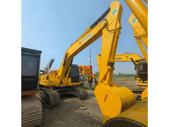 Pásové rýpadlo KOMATSU PC210