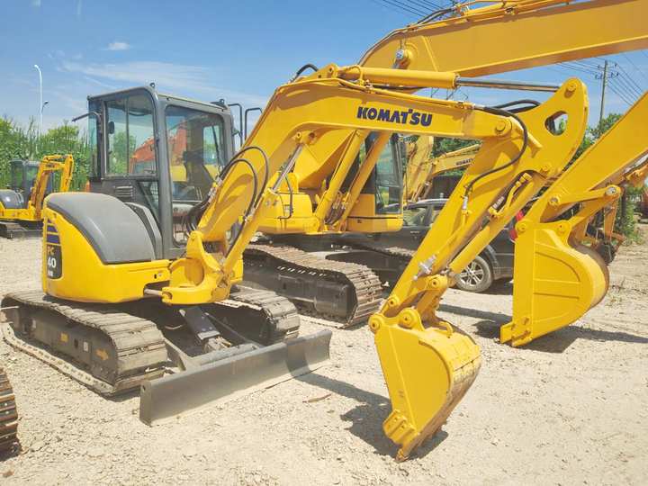 Mini rýpadlo KOMATSU PC40