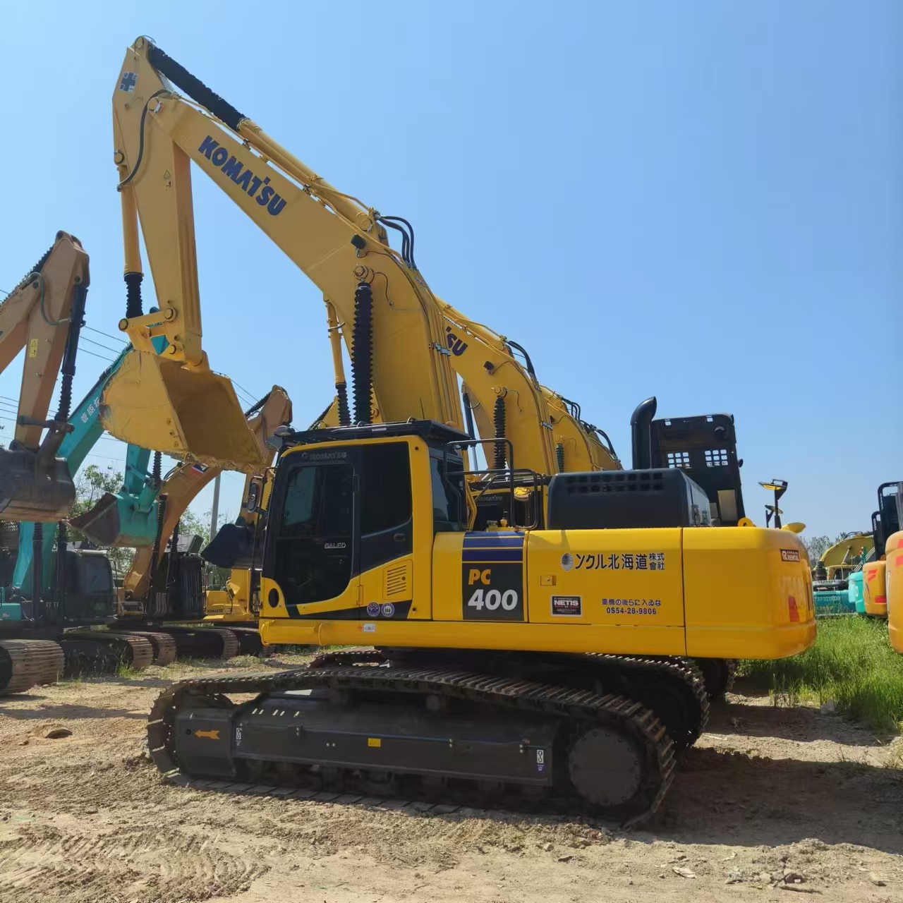 Pásové rýpadlo KOMATSU PC400