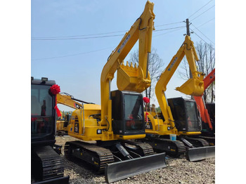Pásové rýpadlo KOMATSU PC70