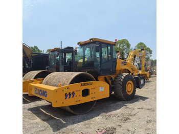 Kompaktor XCMG XS263J