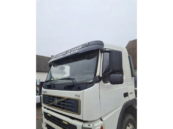Kabina VOLVO FM13