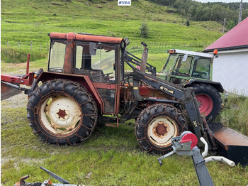 Traktor INTERNATIONAL