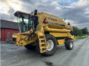 Sklízecí mlátička NEW HOLLAND TX65